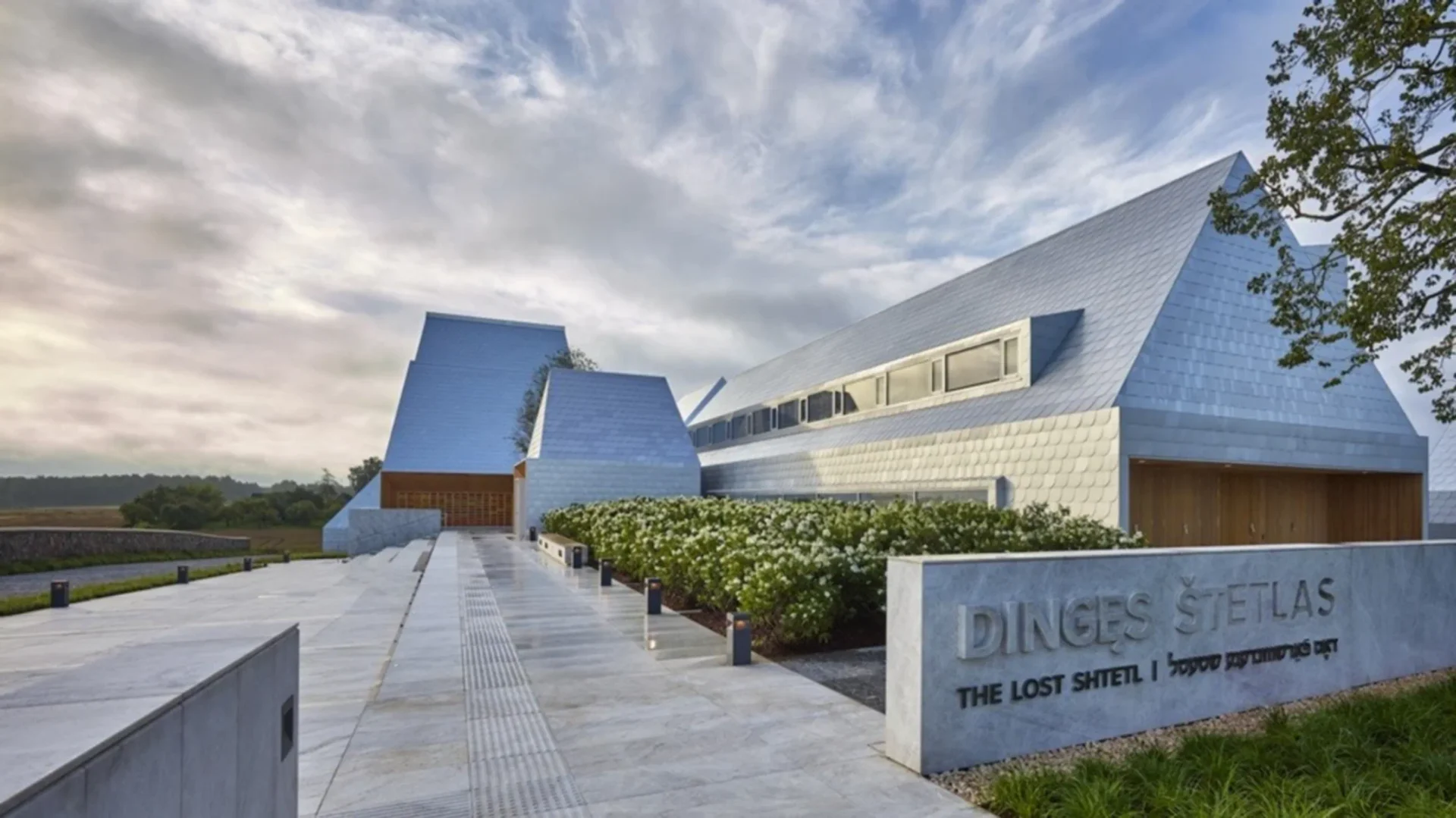 S2A blooloop the lost shtetl